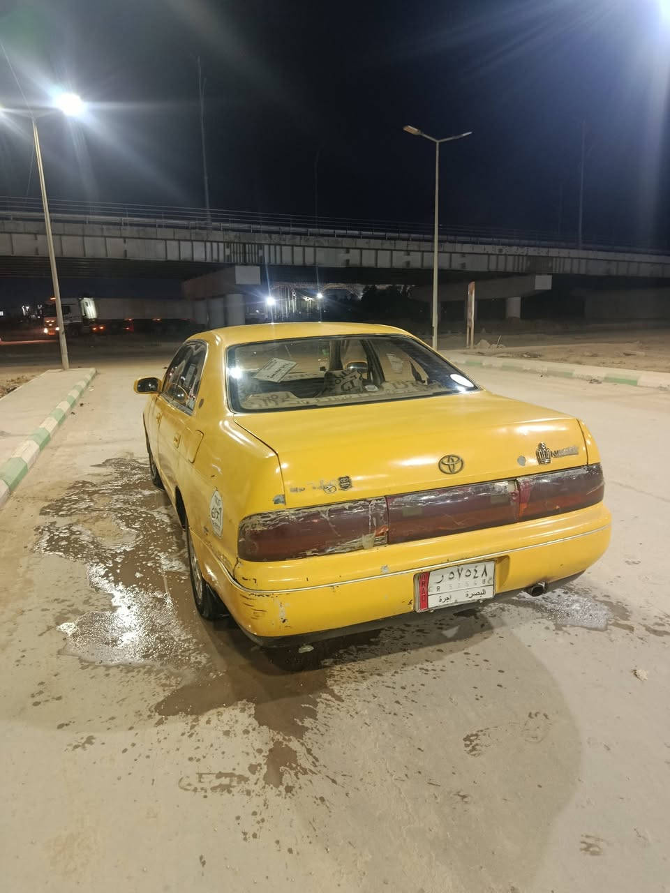 السلام عليكم 
بطه متصل 
مكينه وكير صار شهر من شديتهن 
حداديه وتايرات 50%
السعر 35
سياره نضيفه وجاهزه كهربائيات توني مرتبهن
السياره ب شطره 
***********
