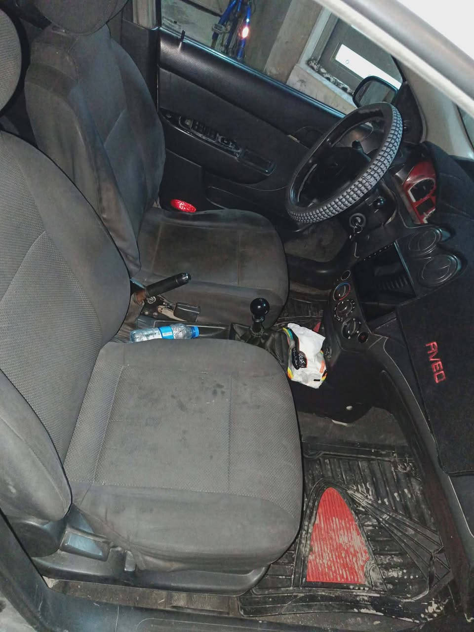 سياره اڤيو 2007 بيها قطعتين صبغ السعر 52 وبيها مجال.
رقم الهاتف ***********
