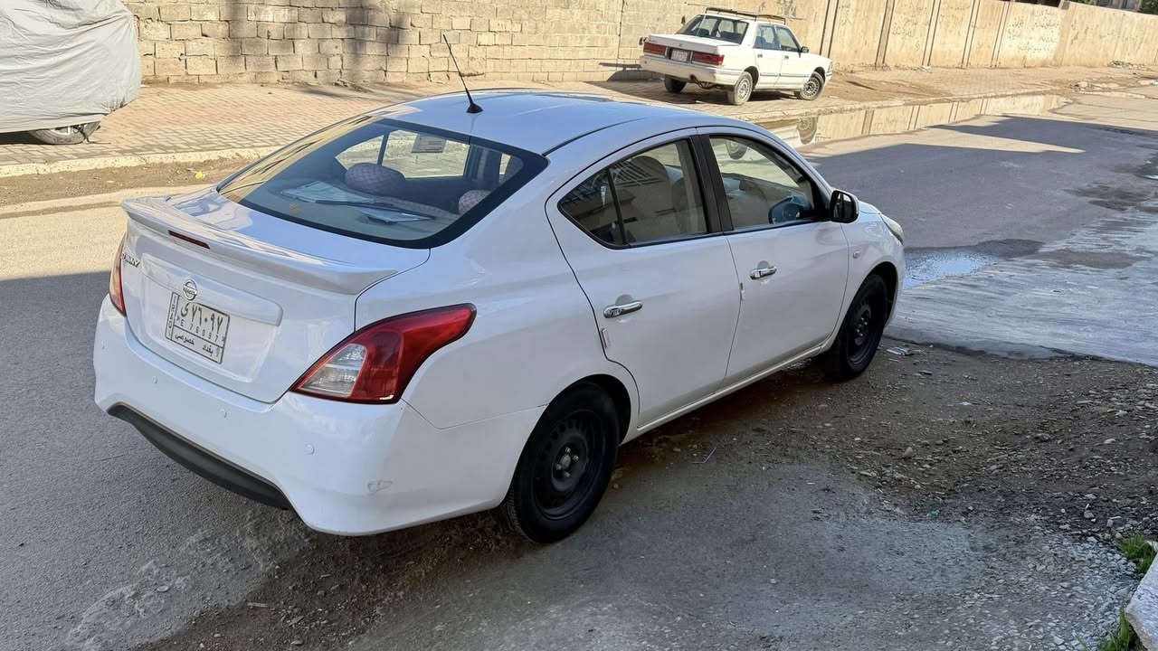 السلام عليكم سني موديل 2021 نضيفه جدا استخدام شخصي ماشيه 55 لوك امانه كير محرك تبريد تخم تاير حداديه كله جديد بيه مكانين بارد جدا بسيط وبيه كم رصعه السونار مرفق مع الصور للتواصل 
***********
