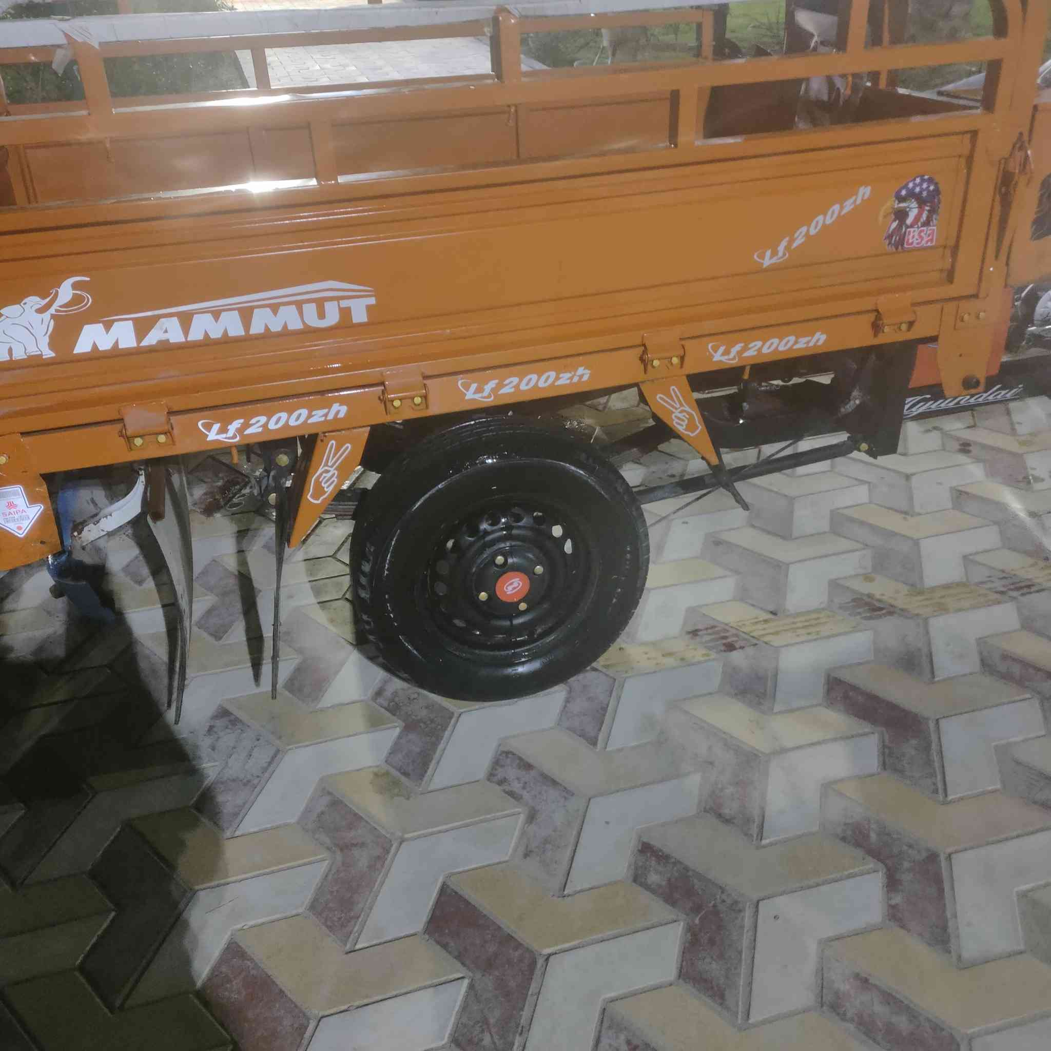 سلام عليكم ستوته يفان مديل 20الستوته نضيفه وحلوه محرك لبلاد مالهه حلو المحرك الكهربايات كلهه شغاله لايتات بك لايت هورن سلف الستوته نضيفه اوراق
السعر قفل 2250 المكان ابو الخصيب
رقمي ***********
