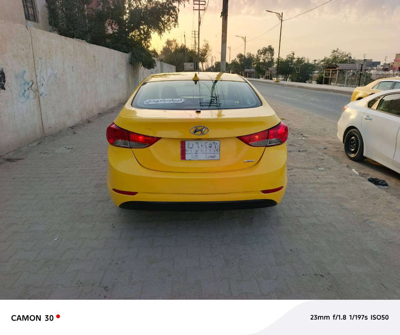 السلام عليكم
ألنترا أمريكي موديل 2011 تبديل باب السايق فقط بدون دواخل والباقي لبيل واحد كفاله السياره فول عدى البصمه 
سنويه جديده مصفره هيئه وغرامات 
جاهزه مكينه وگير2000 دووش جديده
حداديه تخم تاير تبريد كهربائيات كلها شغاله
السعر ب 93
رقمي ***********
