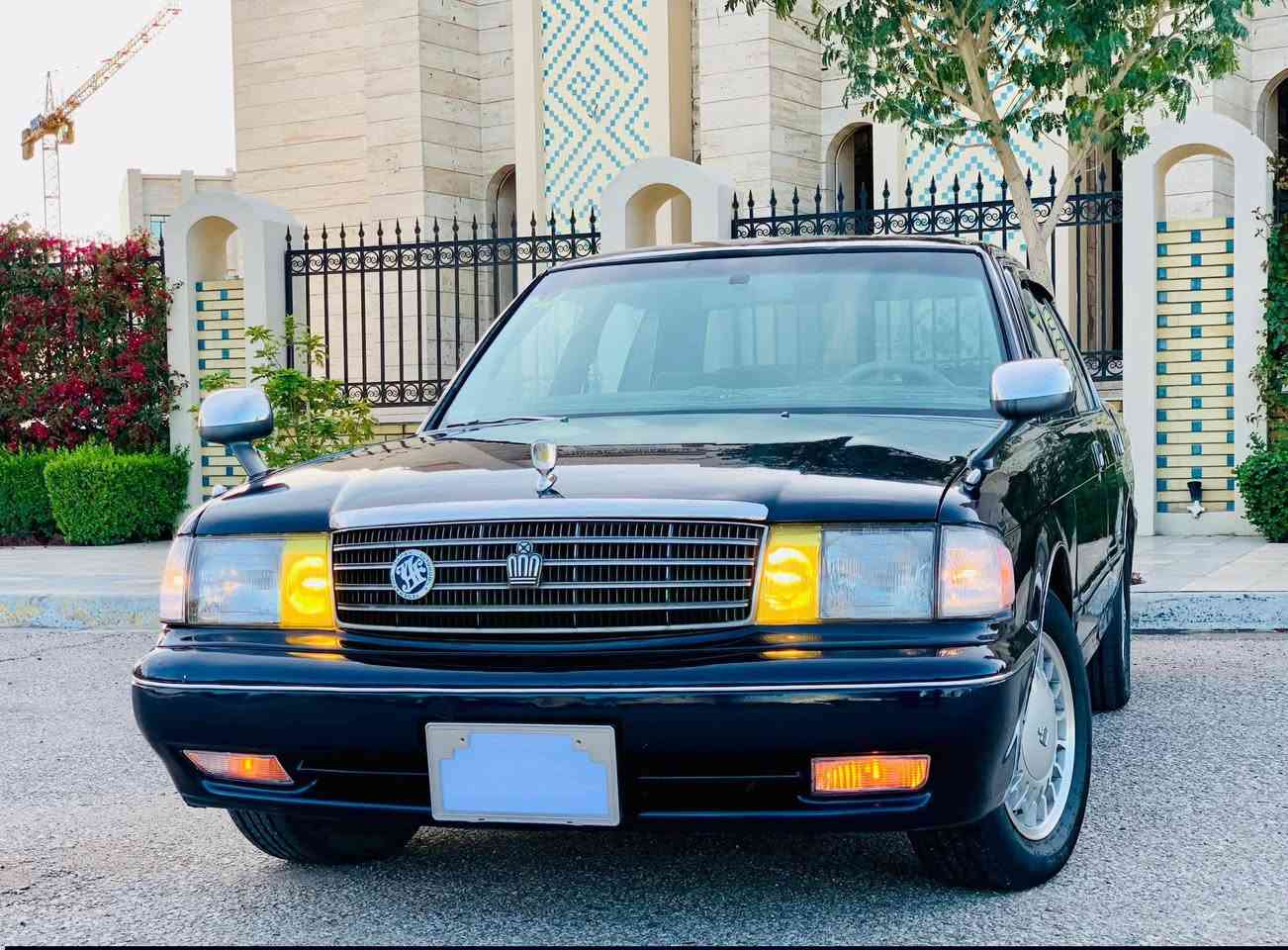 السلام عليكم ورحمه الله اخوتي الكرام
للبيع ارنب طويل لون نيلي كحلي موديل 1995  رقم بغداد مشروع وطني تحويل مباشر سنويه مجدده لل 2029 
گير ومكينه 2500 حاويه شرط 
مثل مامبين نضافتها بالصور السياره كفاله عامه من كلشي كص ونقل وعيب وضربه واصوليات وخياس شرط الجمالية مثل الصور جاهزه من كلشي دواخل دشبول خلفي امامي ثلاجه بطاين ارضيه جلد تنته جديده كهربائيات البطن والخارج كلها شغاله حداديه اسفنج شرط تخم تاير ويل جديد جعمقه وباور جدد ادامه جديده ترايك وين ميعجبك السياره كفاله وجاهزه وحلوه مال جناي مكان السياره كربلاء السعر 65 وبيها مجال بسيط للشراي 
للاتصال....***********
