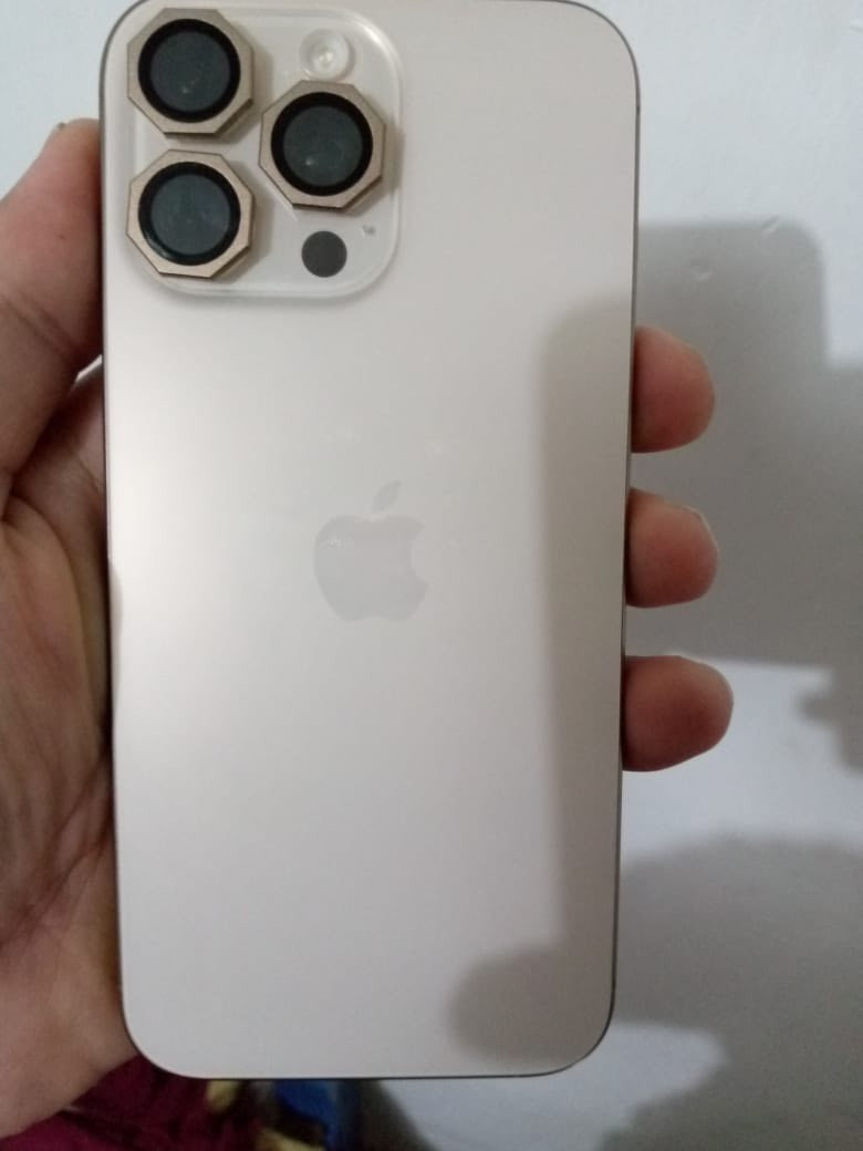 آيفون ١٦ برو ماكس كلش نظيف بحالة الوكالة لا زلغ ولا شخط كارتونة وكيبل موجودات ذاكرتة ٢٥٦ والبطارية ٩١ للبيع ب ١٤٠٠ وبي مجال مكاني رحمانية الشعلة وللتواصل  هذا رقمي لان الخاص مسدود ***********
