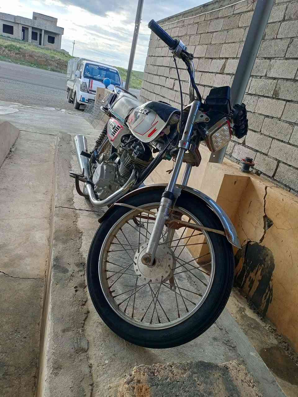 دراجه نامه للبيع  تواير جدد وياله جدد محرك معمر جديد صالنصه صراخ شعله نار دراجه ناصبه ومرتبه  الشراي يجي خاص


**إذا كنت صاحب هذا الإعلان وتريد حذفه لأي سبب، رجاءا أرسل رسالة إلى الدعم الفني**