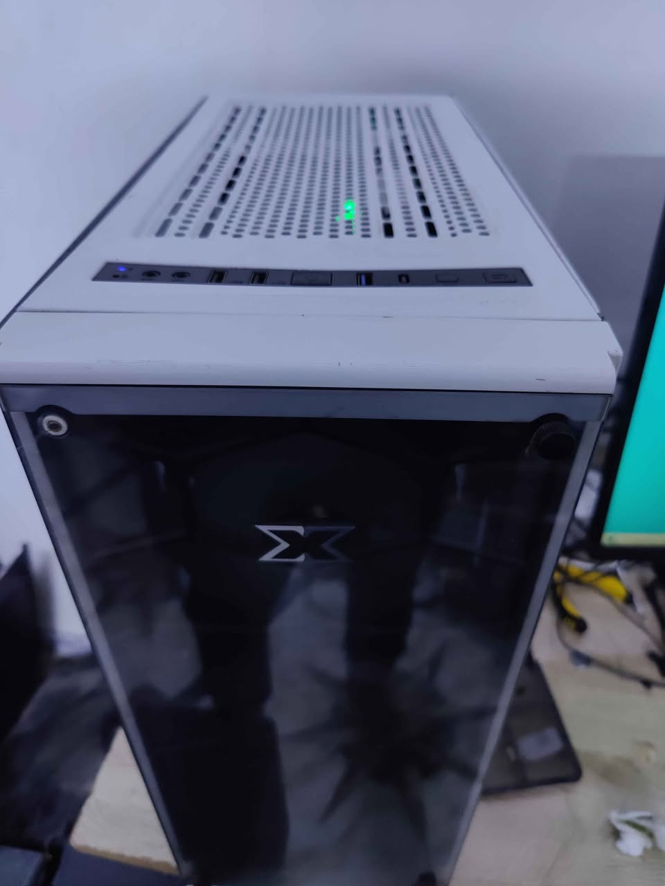 كمبيوتر بالمواصفات التالية 
ryzen 5 2600x 
ram 8gb ddr4
gpu rx 580 8gb 
 psu 700w 
hhd 500gb 

يحتاج تطوير (رام و  اس اس دي ) 
الكرت جدا نظيف  الكيس يحوي 4 فانات وhub 
السعر 335 سعر نهائي

يوجد توصيل جميع المحافظات بغداد, العراق


**إذا كنت صاحب هذا الإعلان وتريد حذفه لأي سبب، رجاءا أرسل رسالة إلى الدعم الفني**