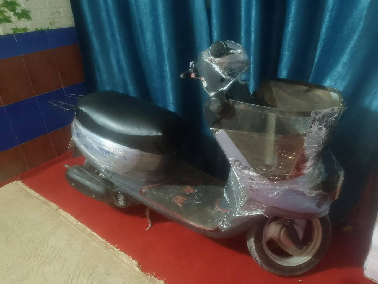 دراجة منغولي للبيع كلشي شغال بيهة رايدهة 300وبيهة مجال للشراي ***********
