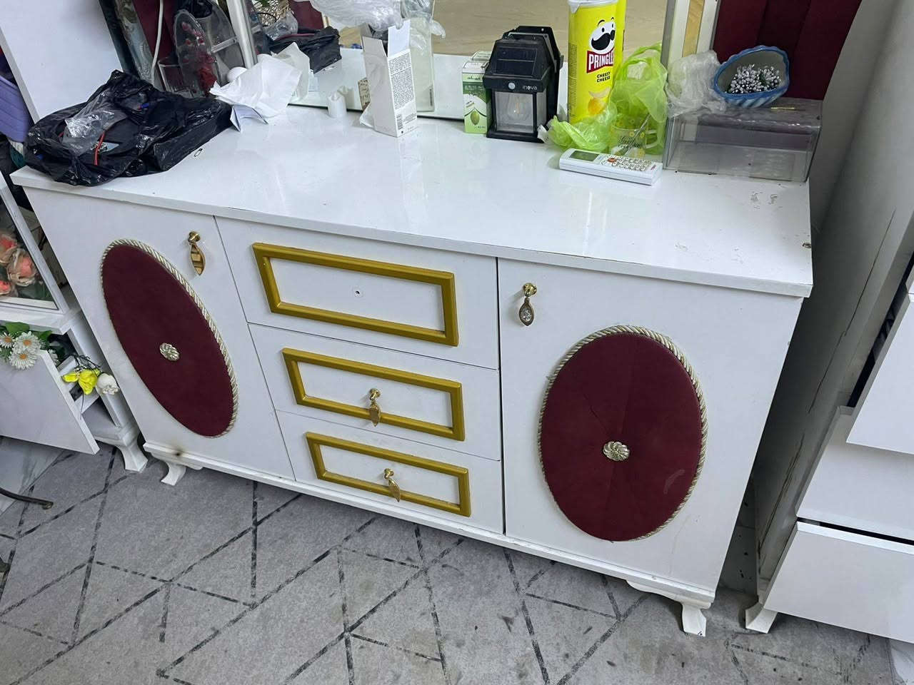 غرفة 8 قطع
السعر 350 الف
بغداد الشعب


**إذا كنت صاحب هذا الإعلان وتريد حذفه لأي سبب، رجاءا أرسل رسالة إلى الدعم الفني**