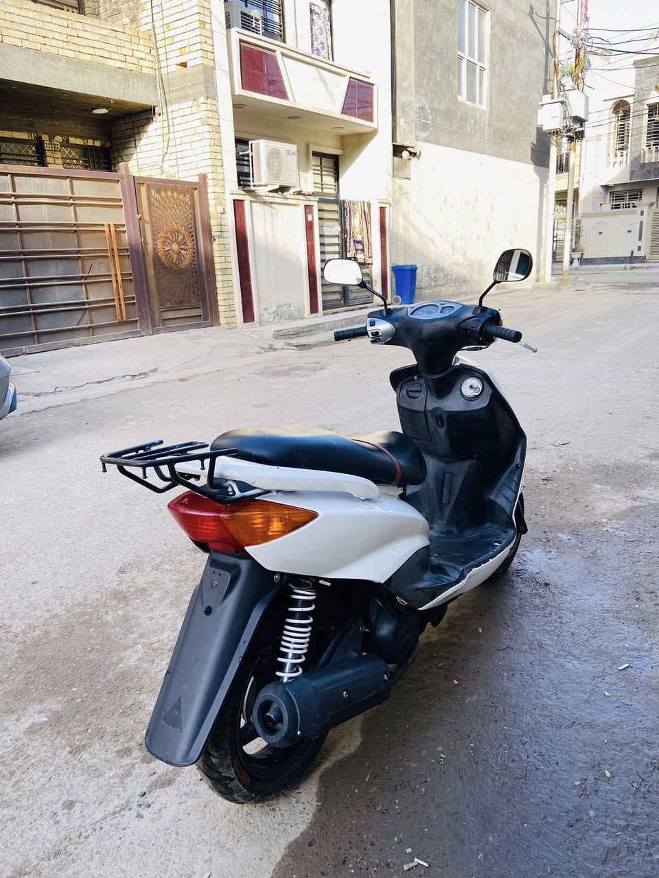 السلام عليكم
سكنس دراجه كامله نكره ونضافته 

مثل ما واضح بل صور تخبل الدراجه 

مكاني الدوره شارع الصحه 

***********
