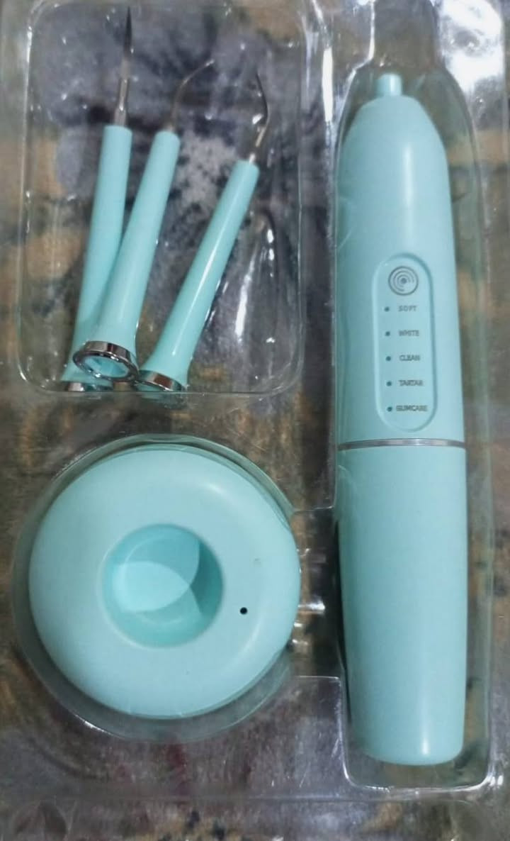 مجموعة أجهزة وأدوات طبية
للتواصل ***********
