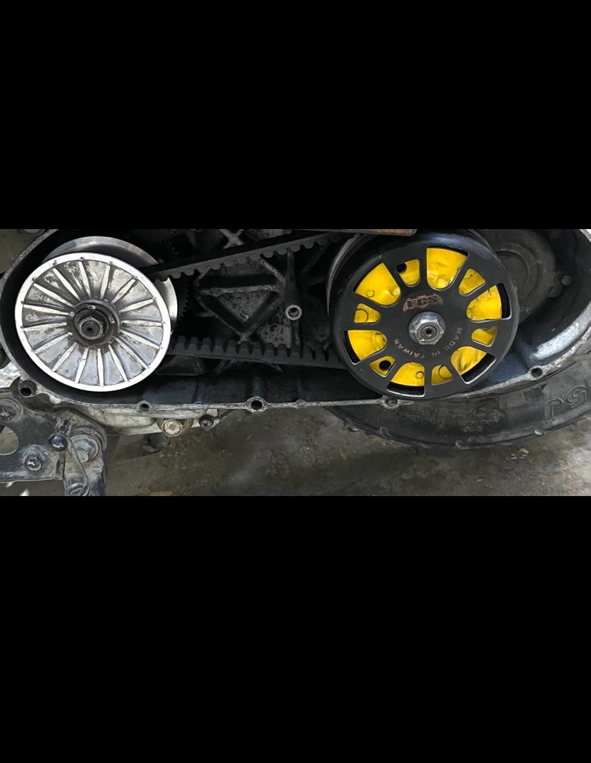 دراجة ماكس عدلة للبيع
((((((((((((  كلشييي موضح بالصور   ))))))))))))

- الدراجة مكينتها  55 
- كت كلچات FCS كامل 
- قايشها نفسة مال الشركة 
- تزويداتها : يدات بريك Smrt + صلنصة fm + قطرة دهن WF + شوتة 4 ولفات 
- قبق عمبار NCY 
- قبق جوزة اسود
- الدراجة شلعة ومعدل فول 💯 شرط نگرة سلف 💯
- ————————-
سعرها 550 الف وبيها مجال  واتساب ***********
مكاني كربلاء قرب مجمع الدرة السكني
