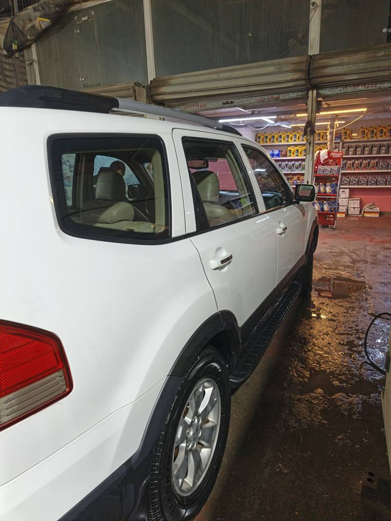 موهافي موديل 10 خليجي رقم بغداد فول سيارة ابلادية كير محرك تبريد تخم تاير بطارية . كشرها بلادي لا رصعة ولا صبغ ولا تبديل ولا شخوط فط طخة بالدعامية الخلفية تحت البك لايت حسب ما موضح بالصورة . *********** بغداد, العراق
