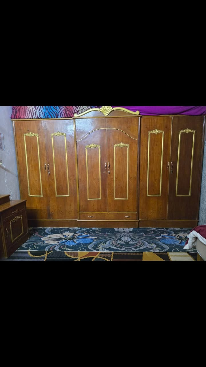 غرفه صاج 6 بيبان نضيفه السعر 800 وبيه مجال المكان طويريج للاستفسار ***********
