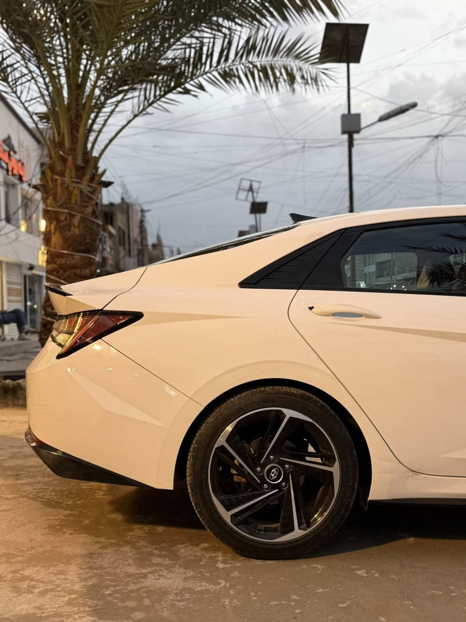 السلام عليكم الانترهـ N Line موديل 2022 ماشيهـ 45 M فول مواصفات لمتدد
وارد امريكي حادثهـا خشم البنيد مع جاملخ الايمن 
سيارهـ ب اسمي تحويل ثاني يوم 
العنوان بغداد البياع 
السعر 150 ورقهـ 
للاتصال والاستفسار *********** 
متواجد ع فيس واتساب
