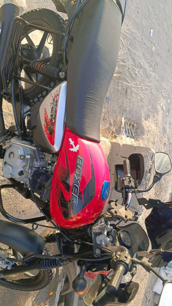 موديل ٢١ شهر ١١ كفاله عامه برغي ما مفتوح بيها المكينه تخبل اي نقص مابيه دراجه بجيس بعدها ماشيه ١٢ الف اخت زيرررررروووو دراجه كبل للشغل لوحتين انكليزي تحويل ثاني يوم سعرها ١٨٥٠ بغداد فلكه حي نصر *********** واتساب فقط
