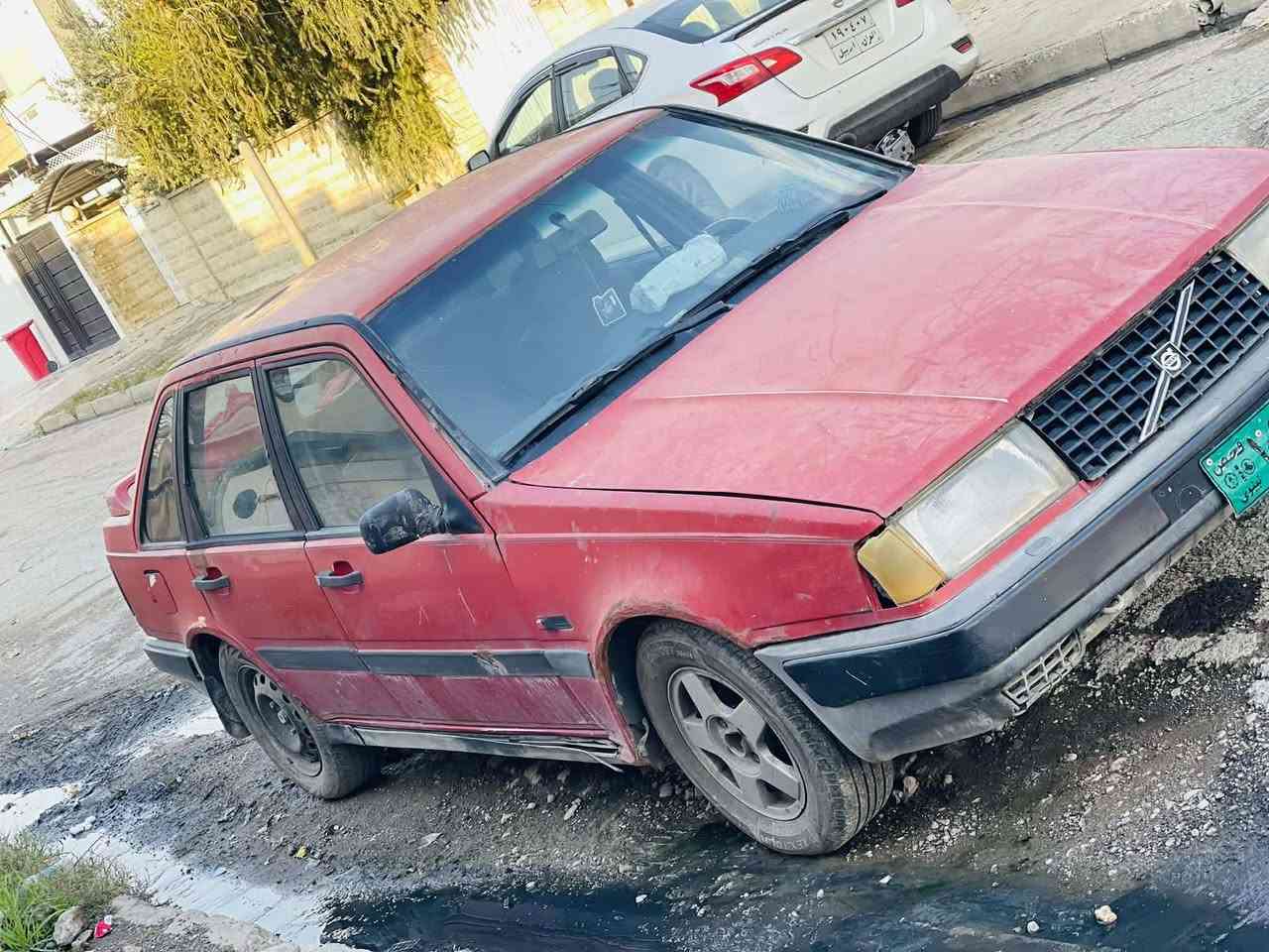 السلام عليكم سياره فالفو موديل  1991حجم 440 سنويه واجهه كاربون بنزين رقم فحص كير محرك شرط السعر11 ورقه الاستفسار اتصال على هذا الارقم *********** /***********
