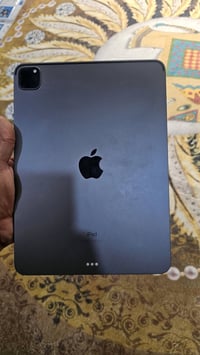 آيباد ١١ برو • M2 • قفل عنواني