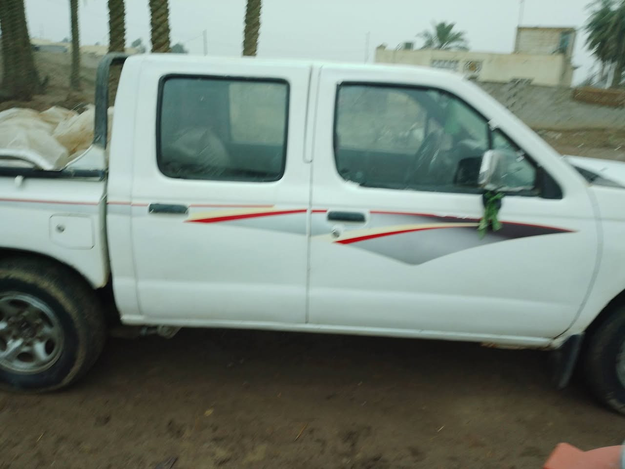 السلام عليكم نيسان للبيع موديل 2003 مكينة وكير   وحدادية واكسن مكفولات وكهربائيات كلهة شغالة سيارة مال جناي. رقم بصرة تحويل ثاني يوم  بيهارشات صبق قليل سعرها 70وبيهة مجال المكان الناصرية سيد دخيل الهاتف ***********
