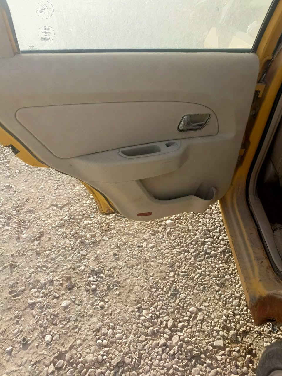 للبيع ديوانيه غراض شيري فلاوين..
***********
