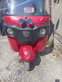 تتك للبيع تكتك نظيف المكينه صار يومين من جفتتها تكتك موديل 18 مرتب ونظ...