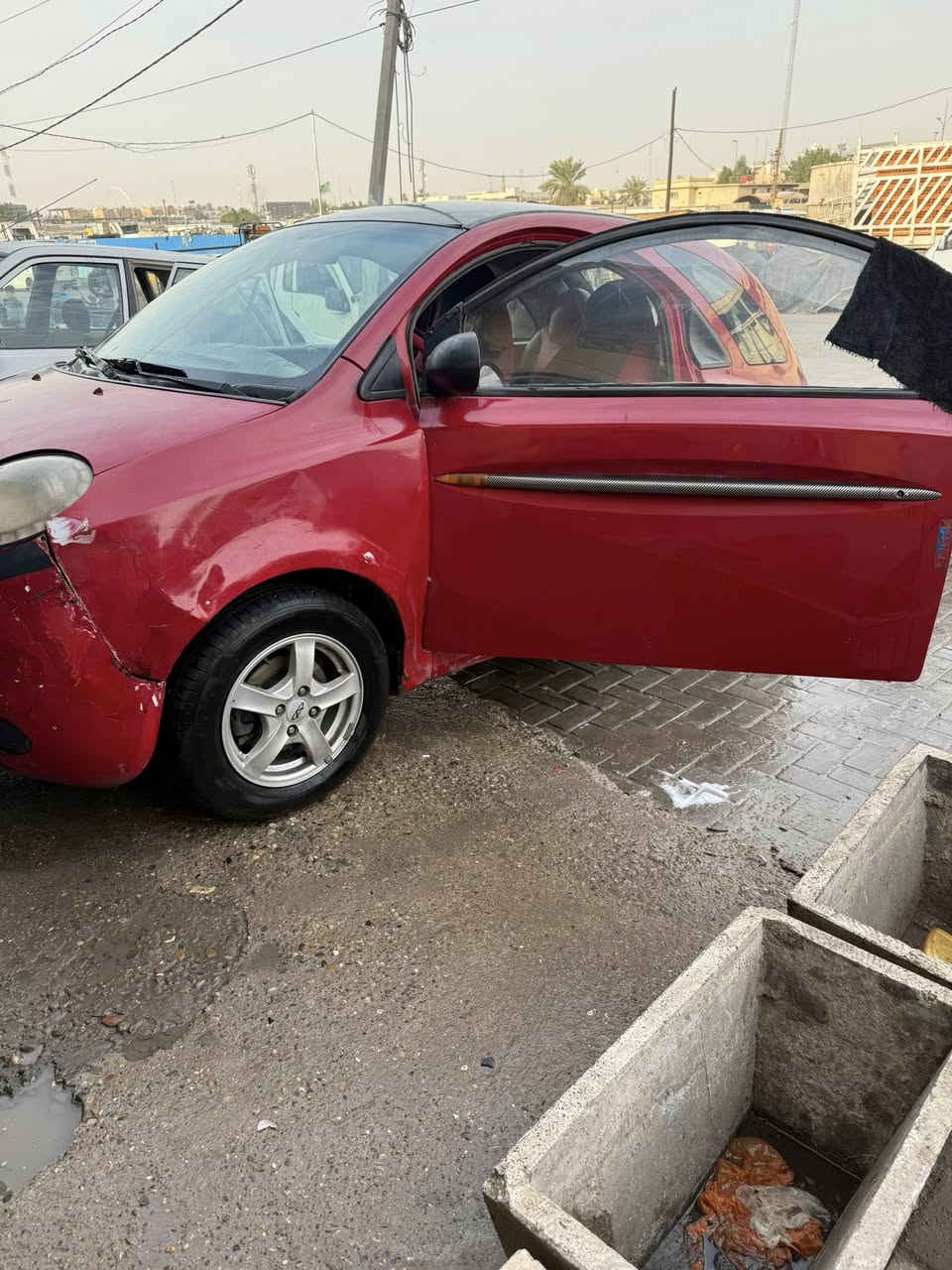 لبيع
موديل 2011
لسيارة شغالة 
تخم تايرات
السعر 25
***********
