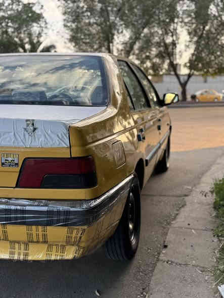 بيجو 405 موديل13
مكفوله من ضربه وصبغ 
كير ومكينه مكفولات 
حداديه اماميه جديده 
مصفره هيئا وغرامات
بيها فقط جراد ب بندي ولقماره ولجنطه
مكان السياره بغداد مجاور العاب السيديه 
السعر 35$وبيها محال 
للستفسار اتصل
***********
