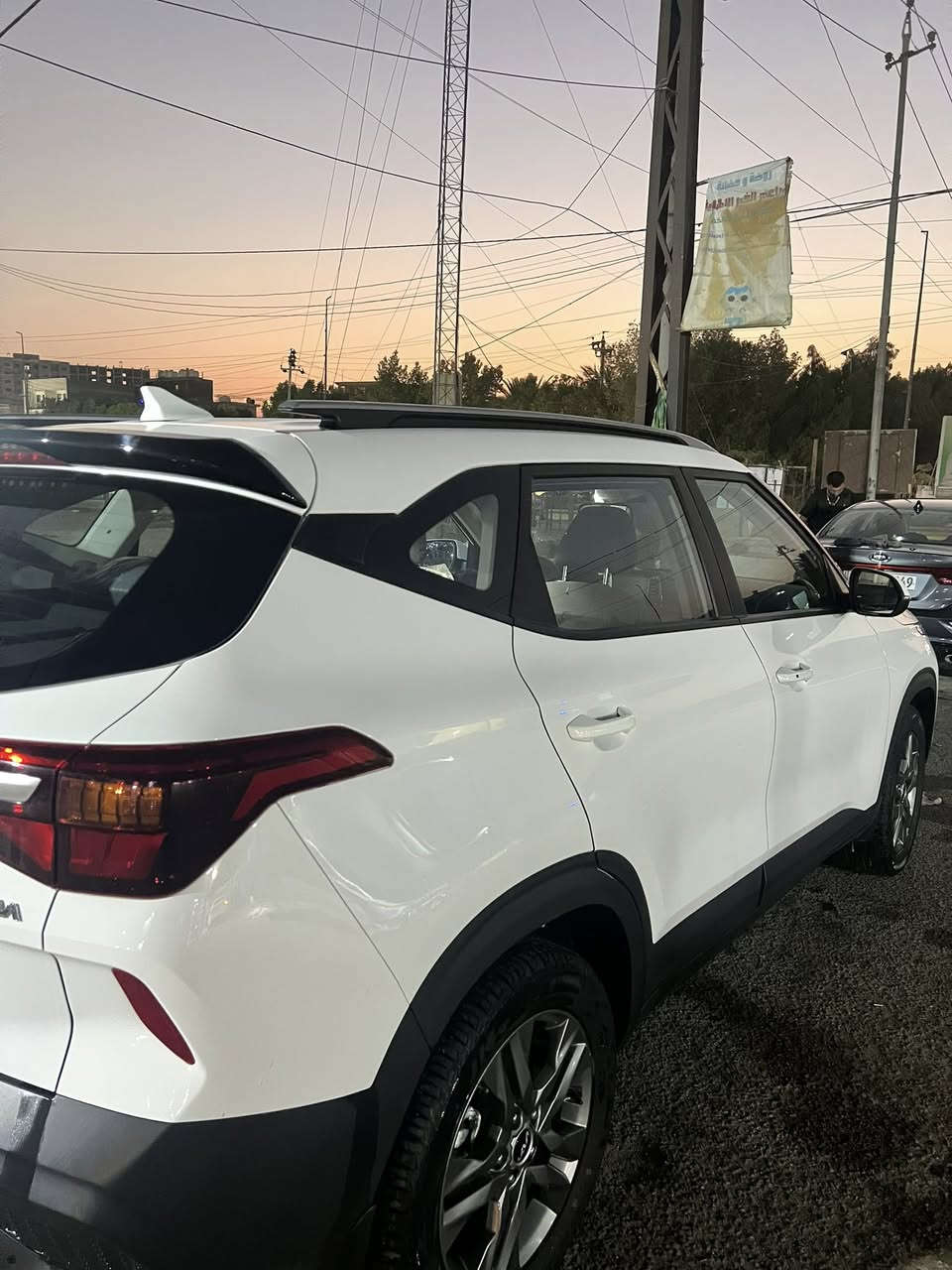 سلام عليكم سليتوس 23 خليجي ماشيه 32 الف كم  سياره فول مواصفات للاخير
سياره مكفوله كفاله عامه كير محرك وكشر مكفوله
مكاني بغداد / البياع 
***********
