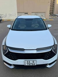 سبورتج 2023 خليجيه سياره بيهه بارد بلباب الأيمن الخلفي شي قليل بصمه تش...