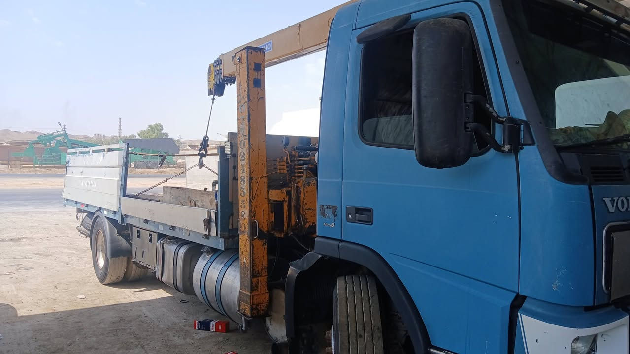 فالفو كرين 5طن للبيع 3سلايت رقم سليمانيه موديل 2001 رقم موبايل على واتساب ***********
