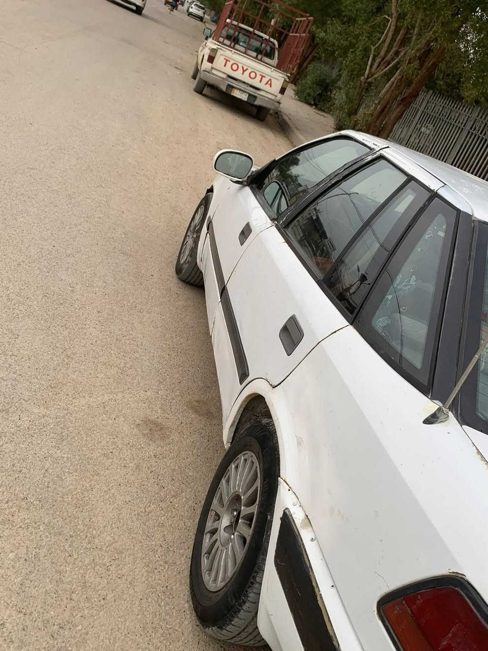 دايو اسبرو  1994  بسمي رقم انگليزي محرك 1800 مسكر خير من الله لا تنقيص ولا تبخير 
گير اوتو جديد توني شاده دواخل نظيفه بطاينها شوفه عينك 
فيت بم جديد تخم بلكات جدد گلاص بانزين جديد توني شادهن 
مازدات اماميه جدد 
 مسجل اصلي بلوتوث اواكس 
السعر  24 
العنوان بغداد المحموديه ناحيه الرشيد 
***********
