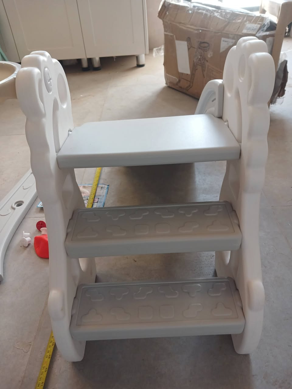 لعبة اطفال زحليقة مثل ما موضح بالصور غراضها كاملة
بيها قطعتين جانبيات  يتشابهن 

١٠ الاف بس

يتوفر توصيل


**إذا كنت صاحب هذا الإعلان وتريد حذفه لأي سبب، رجاءا أرسل رسالة إلى الدعم الفني**