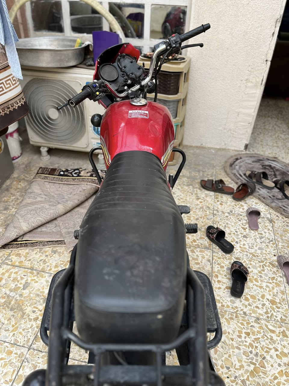 سلام عليكم دايون مديل ٢٥للبيع مرقم باسمي سعر ب٢قفل
عنواني بغداد الشعب ماشيه ٩ آلاف 
***********
