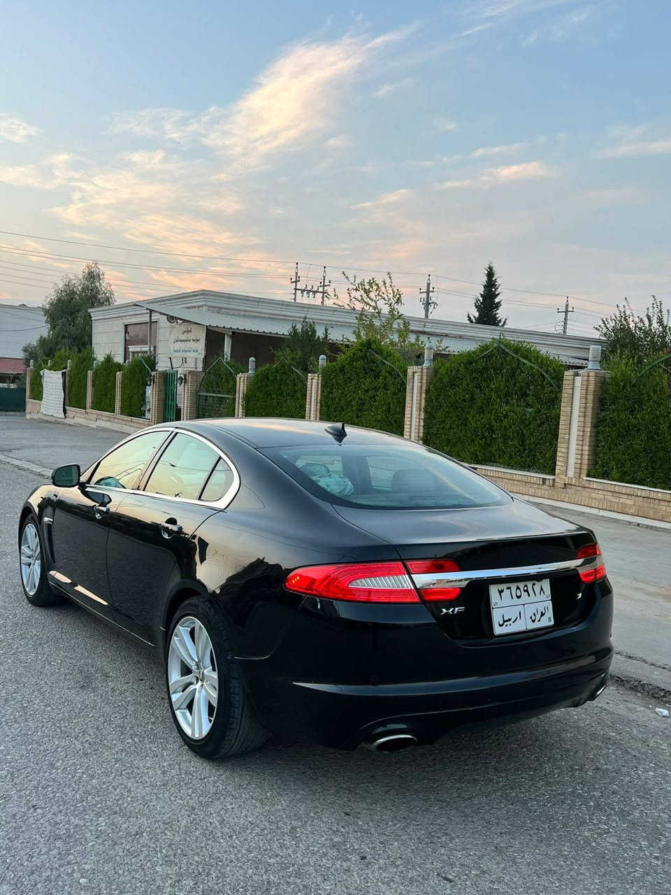 السلام عليكم
jacuar XF  2013

محرك ٤ سلندر ٢٠ توربو

سرعة سيارة 300km/h

قوة حصانية محرك 240hp

 موديل 2013 وكالة خليجي 

شركة سردار اربيل    

سيارة موجودة بلبصره

سيارة رقم أربيل و تحويل بشرط
سعرها 115 ورقه وبيها مجال 
***********
*************************

مواصفاتها........

سلايد 

قفل قاصه

داخل  جلد    

كشنات  كهربائي

ستيرن كهرباء

گیر  اوتوماتیک

گیر عادی ٨  نمر

گیر سبورت

گیر ستیرن

شاشة 

كاميرا 

بصمة

تبريد مركزي

حساس امامي 

حساس خلفي

مرايا جانبية شفط

صندوق شفط 

كير ماوس 

بصمة صندوق

التبريد واكف الكمبريسر

 بعد هوايا مواصفات معروفة

بيها قطع صبغ ابيع احزام  🟥

لبيع او المراوس البصرة, العراق
