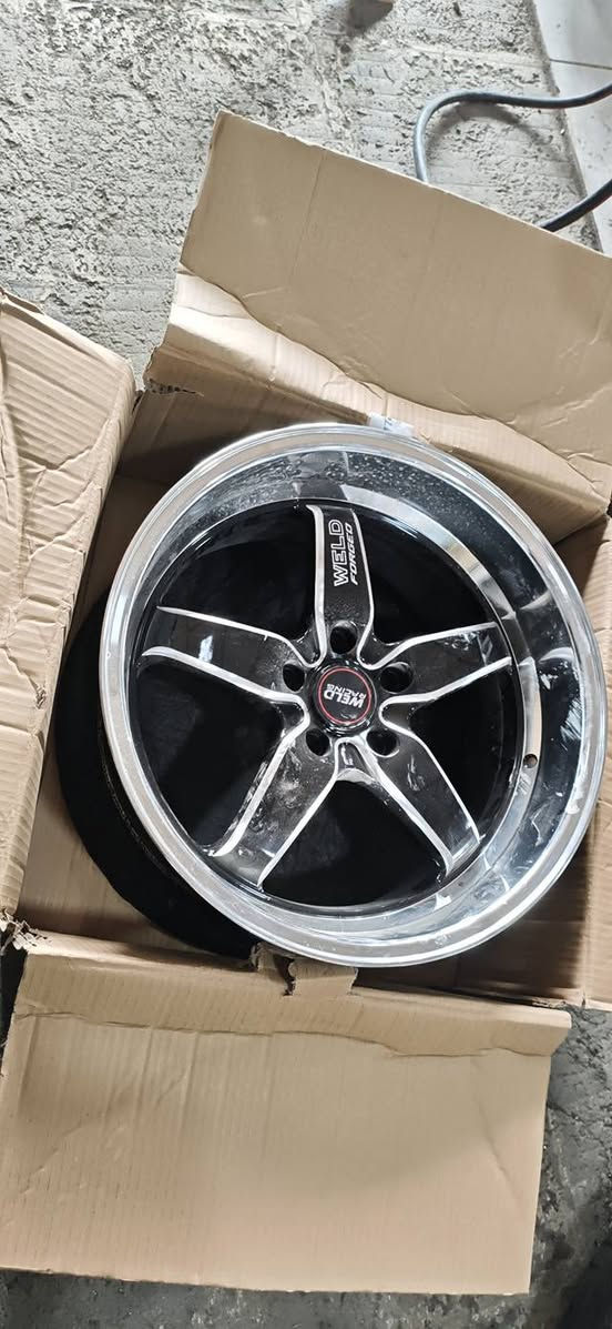 ویلی وێلد بۆ گۆرینەوە لۆکە حەجمی ١٨ یەو دەبل سایزە ✅

ناونیشان سلیمانی تیرمینالی شارەزور فرۆشگای شارباژێر ✅

*********** ژ.م

بۆ ١٨٤ نابێ بێ تابوکە ✅
