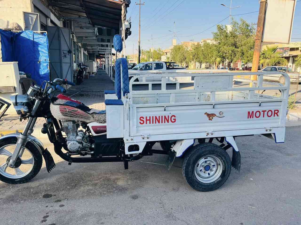 للبيع ستوتة موديل 20بلادي محرك بلادي ستوتة كلهة بلدي قطرت صبغ ما بيه سعر 1400بيه مجال شراي خابر ***********
