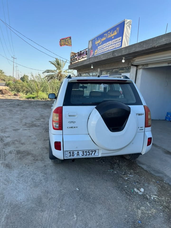 السلام عليكم 
تيكو ١٣ للبيع
كير محرك تبريد كهربائيات كلشي شغال 
فتحة سقف تبريد بالكشنات وتقفيل تصعد الجام 
كلشي شغلل وخير من الله 
كفاله من الحادث 
رقم وسنويه جديدات 
باسمي تحويل ثاني يوم 
استفسار اتصال ع الرقم ***********
