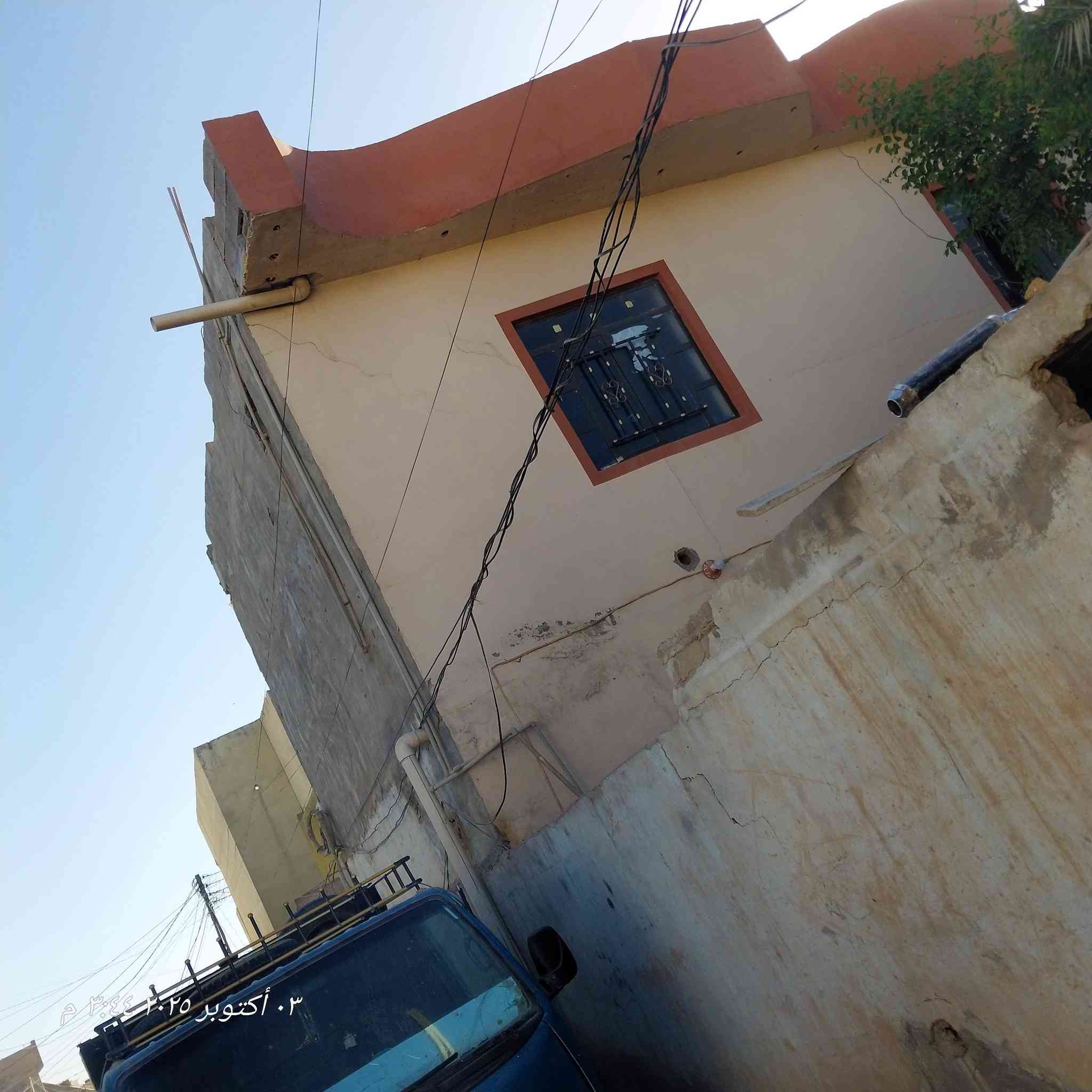 بيت البيع بحي صلاح الدين من جهت الفراز مساحة ٣١٠ متر بناء ٢٠٠٢الستفسار ***********
