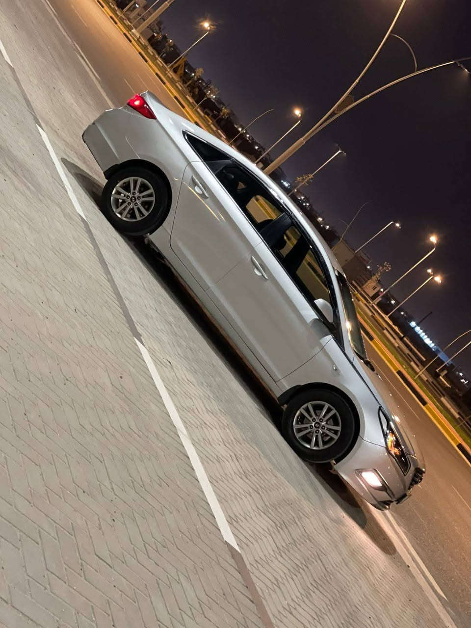 السلام عليكم
هونداي سوناتا SONATA
موديل 2017 أصل لون سلفر
محرك 2000 غاز أصل
  
ادوات ادوات دخول جديد✨ (گصه جنطه)

(  شمالي الرقم الانكليزي )
 
تحكم ستيرن  + وضعيتين قياده ايكو + نورمل
 كشنات تدفئه وتبريد
مري شفط 

كير ومحرك وحداديه وتبريد كفاله كفاله

((❄️تبريد ثلجج ❄️))

السياره كامله من كلشي تاخذها جاهزه للأخير
ونضافه  100/100 

((دخول جديد هذا الاسبوع🚨))

#مكان البصره 
#السعر والأ ستفسار 
#اتصل ‭ ***********
