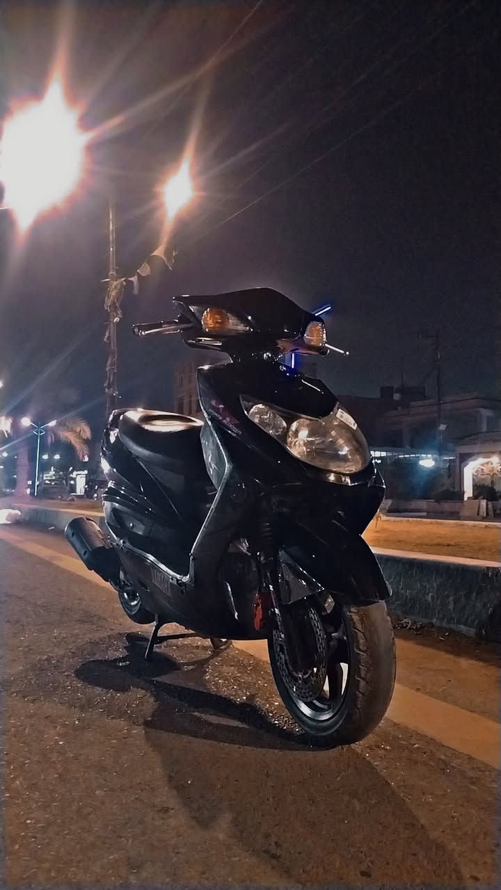 سكنس فحل للبيع دراجه كامله مابيها نقص مكينتها خرسه ب٧٠٠ وبيها مجال شراي يراسل مو شراي لتضل بس تسولف مكاني بغداد شعب *********** متواجد واتساب هم
