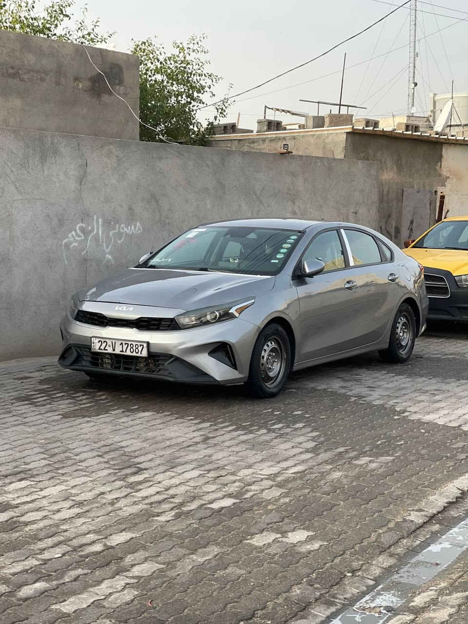 سلام عليكم كيه فورتي2023 وارد امريكي للبيع فقط
مواصفات نص فول العروفه
حادثها بلمنشور تبديل مدكر امامي فقط بدون شواصي 
سعرها.  148$. وبيها مجال للشراي تتصل تشلع عيوني
رقم اربيل تحويل وكالة انا حاضر تجيك لباب بيتك
***********محمد ابو رقيه اتصال وتساب متواجد
