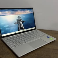 HP Envy • i7 الجيل 11 • شاشة 13.3 4K لمس