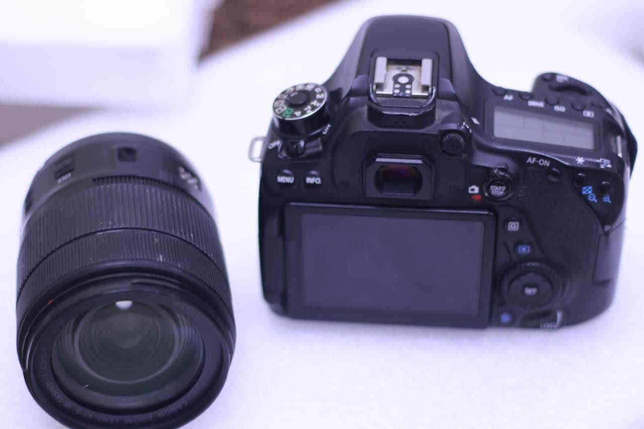 كامرات كانون d80 سستم كامل 3 كامرات نظافه 90% مع العدسات الاصليه 18-135 مع 👇🏻

- عدسة كانون 70-200 الاصدار الاول فتحة 2.8 ( بيها خلل اوتو فوكس فقط )

- كامرة كوبرو 9 مع رام 64GB

- رونن dji Rs3 min ( نسخة المني )

- شواحن الكامرات + البطاريات + الحقيبه + رامات 

السعر الكلي : 3500 وقابل للتفاوض 

التواصل او الاستفسار موجود واتساب + اتصال على هذا الرقم *********** البصرة
