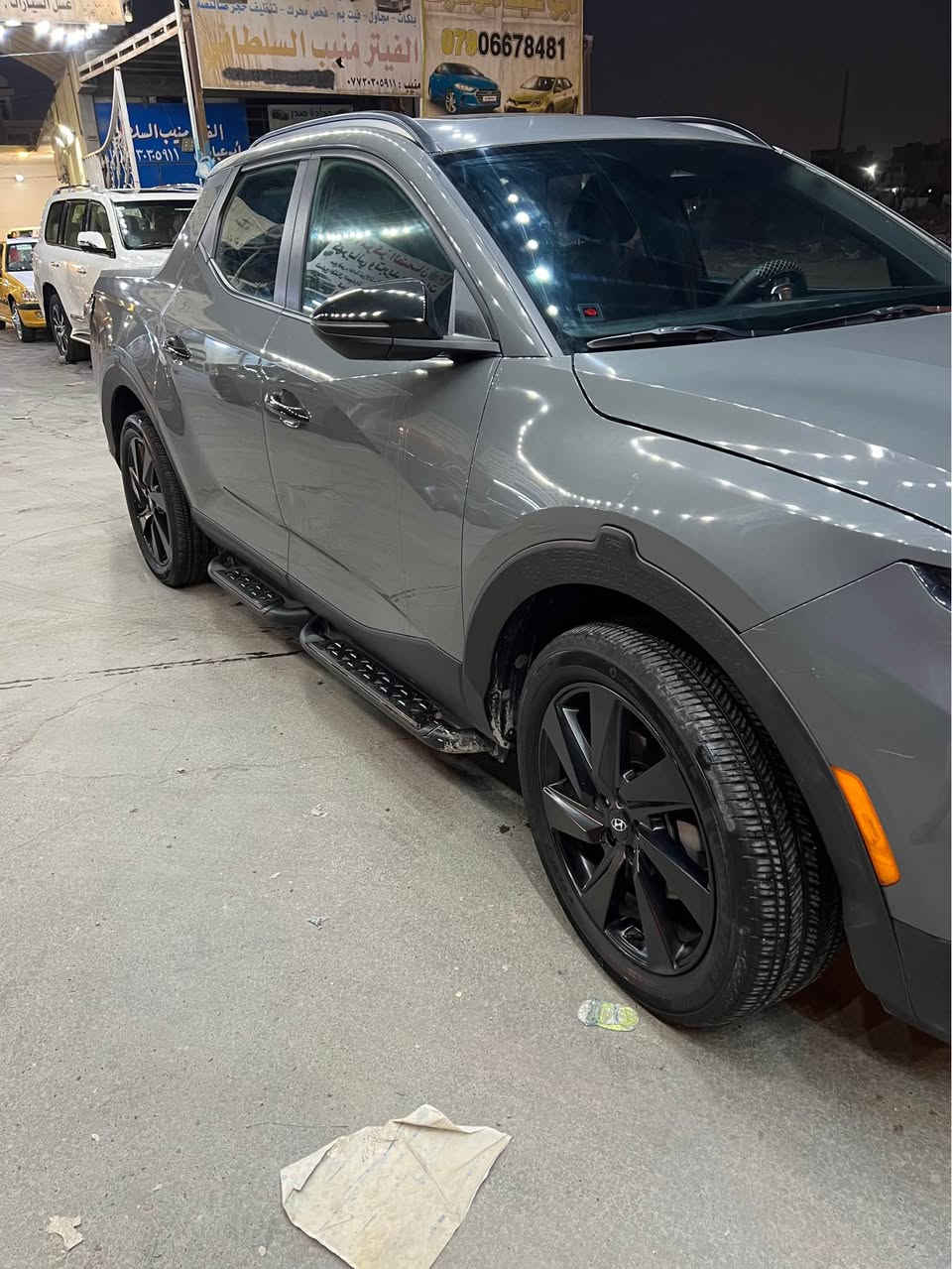 🚗 للبيع: هيونداي سانتا كروز 2023
📍 مكان السيارة: بغداد
📞 للتواصل: ***********

📊 المسافة المقطوعة: 40000 كيلومتر
🛠️ المحرك: 4 سلندر – 2500cc

⚙️ المواصفات:
• فتحة سقف
• بصمة عدد 2
• مقعد السائق كهربائي
• ويل كب
• رادارات 360
• تشغيل عن بُعد
• لايتات LED
• لايتات زينون
• إشارات على المرايا
• تحكم ستيرن جهتين
• كاميرات 360
• شحن لاسلكي
• هاندبريك بصمة
• هيترات بالمقاعد

⚠️ أضرار السيارة:
• وارد أمريكي
• ضرر ضربة خفيفة بالبجم (موضح بالصور المرفقة)
• جميع الوسائد الهوائية (الايرباكات) سليمة ✅ 

📌 تفاصيل إضافية:
• رقم السيارة: أربيل الدولي الجديد
• باسم الشركة – وكالة أو تحويل مباشر 
• لون السيارة: رصاصي غامق (إسمنتي) بغداد, العراق
