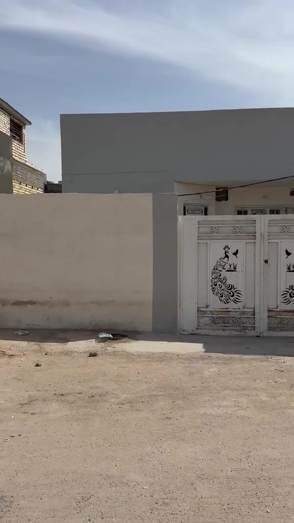 بيت مساحتة 200متر بزراعي مال حي الاسرى للبيع للستفسار ***********

