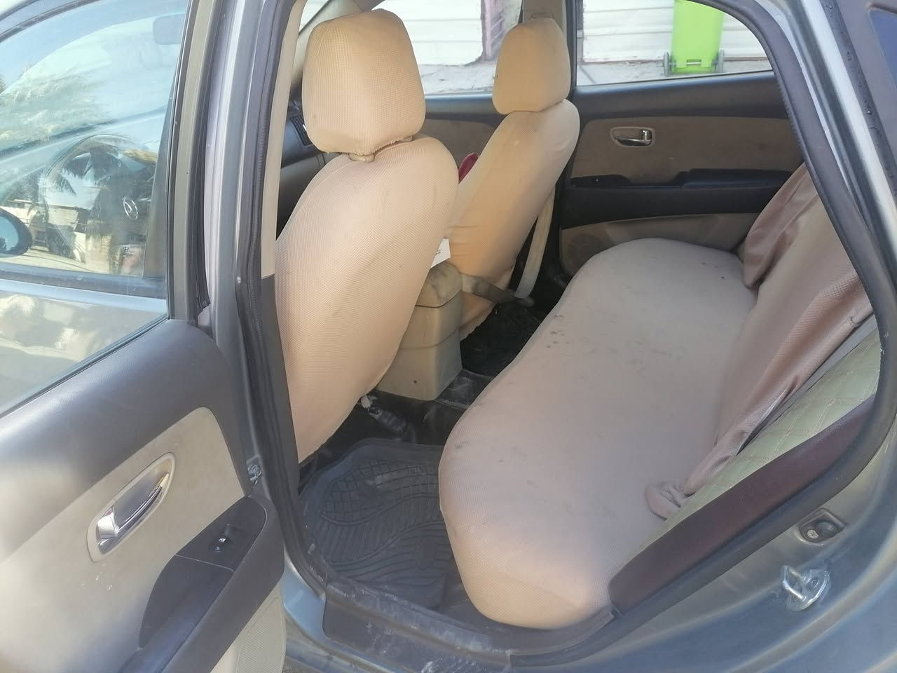 سلام عليكم 
 النترا 2011
مكفولة كفالة عامة من الصبغ والبارد ✅✅
تحويل مباشر بأسمي✅
سيارة متصرف عليهة فلس واحد✅🔔
كير محرك حدادية كلهة مكفولة محرك ٢٠٠٠✅
تخم تايرات جديده 
السعر :: ١٠٦$
  رقم صاحب السياره 
 *********** 
متوفر واتساب وبالخير عل ياخذهة
