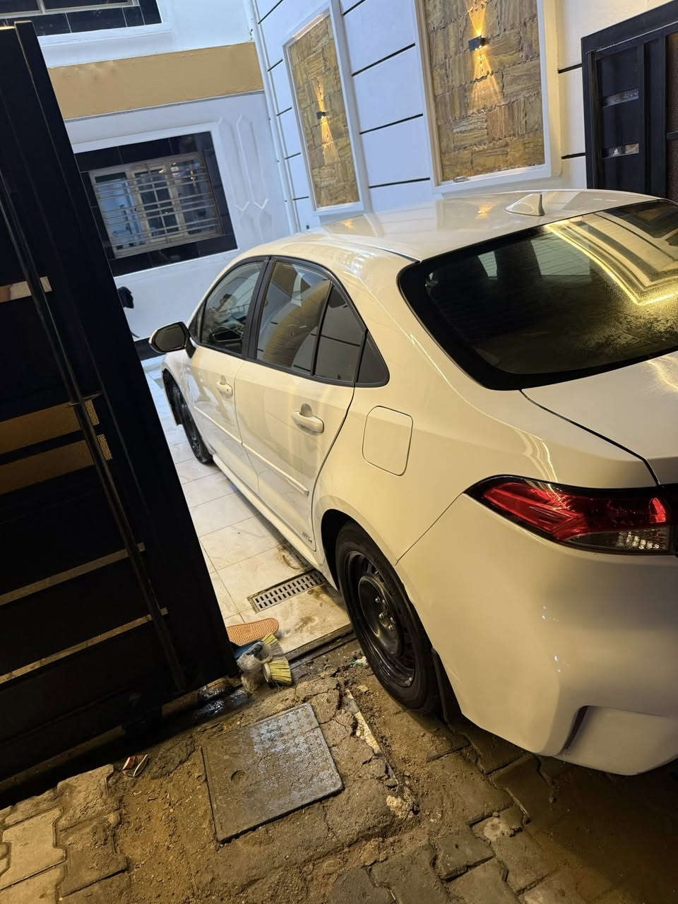 السلام عليكم؟ كورلا ٢٠٢٣ وارد امريكي بيه بنيدمبل
سياره حلوه ونضيفه مال جناي هايبرد بدون فتحه محرك ١٨٠٠ عداد المسافه ٦٣ الف سعر ١٥٠$ بيه مجال مكان السياره بغداد هاتف ***********
