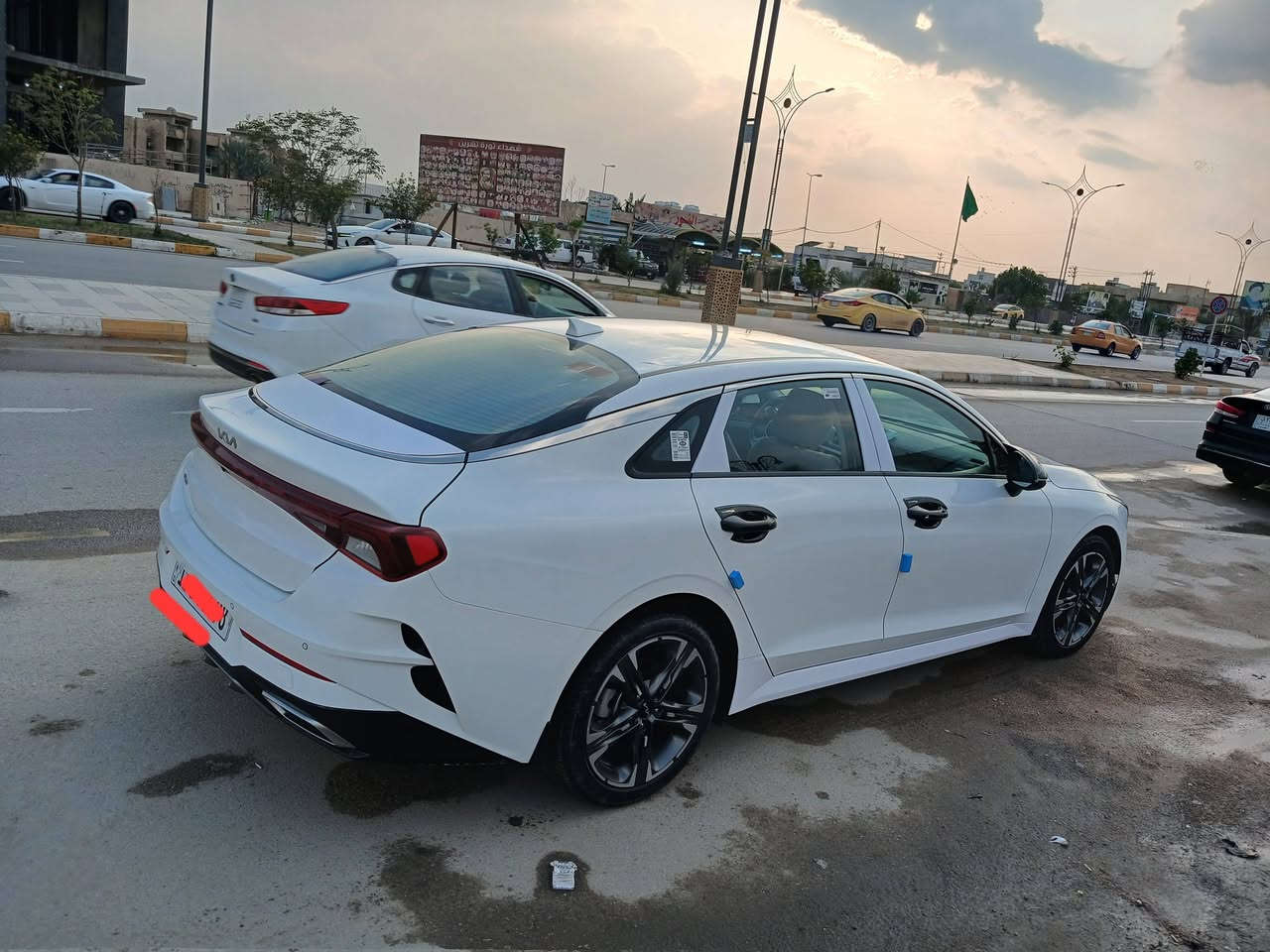 k5 2022  للبيع خليجي
ماشيه ٣٧ 
المواصفات /
مفتاح التشغيل بصمه
تشغيل عن بعد
محرك 2000 دوش
حساس خلفي
وامامي
مري شفط
قطعتين تبريد
رقم السياره بغداد  بأسمي
السعر 210 وبيها مجال 
السياره استخدام شخصي 
على وضع الشركه
عنوان السيارة / ذي قار 
الاستفسار
‭***********
