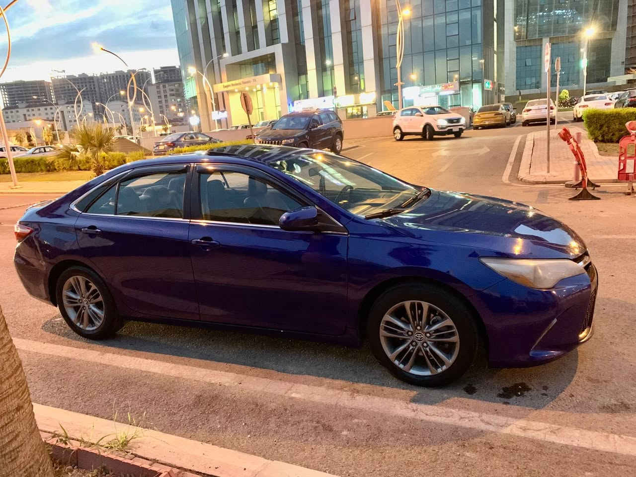 السلام عليكم كامري للبيع   موديل 2016  موصفات se محسن فتحه جلد شاشه جبيره  الضرر جاملغ وبنيد سياره جاهزه مابيها نقص السعر 148وبيها مجال هــ ***********مكان السياره صلاح الدين سـامـراء
