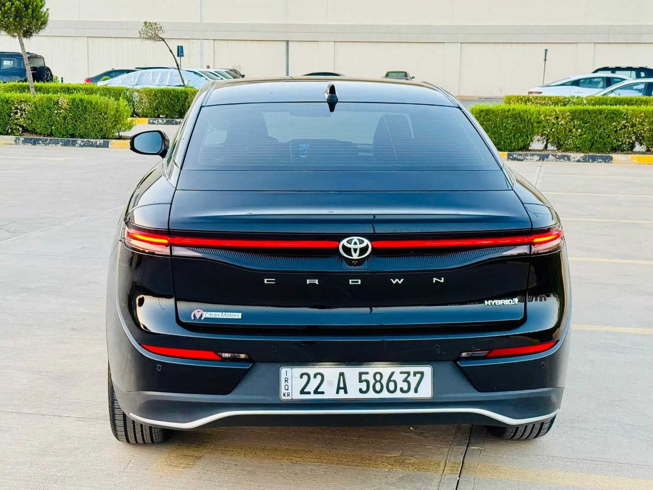 تويوتا كراون هايبرد خليجي موديل 23
المسافة المقطوعة53

المواصفات 

🚗 الموديل: 2023
🚗 المحرك: 2.4 توربو هايبرد 
🚗 سقف سلايد 
🚗عداد سيارة ديجيتال
🚗 مقاعد كهربائية+ مقعد السائق ذاكرة (2 مقعد كهرباء) 
🚗 هاند بريك كهرباء + ويل حجم 21
🚗 نظام 
🚗 مقاعد تدفأة 
🚗  نضام اوتو بارك 
🚗خمس بصمات 
🔸 شاشة متطورة ذكية
🔸 شاحن لاسلكي + تبريد ثنائي القطعة 
🔸 رادار + تحديد مسار – ذكاء صناعي لقيادة آمنة
🔸 إضاءة ليزرية + لايت زينون + بك لايت LED 
🔸 حساسات أمامية وخلفية 
🔸 مقاعد جلد + مرآة أوتو دم 
🔸مري شفط

العنوان سليمانيه 

***********
