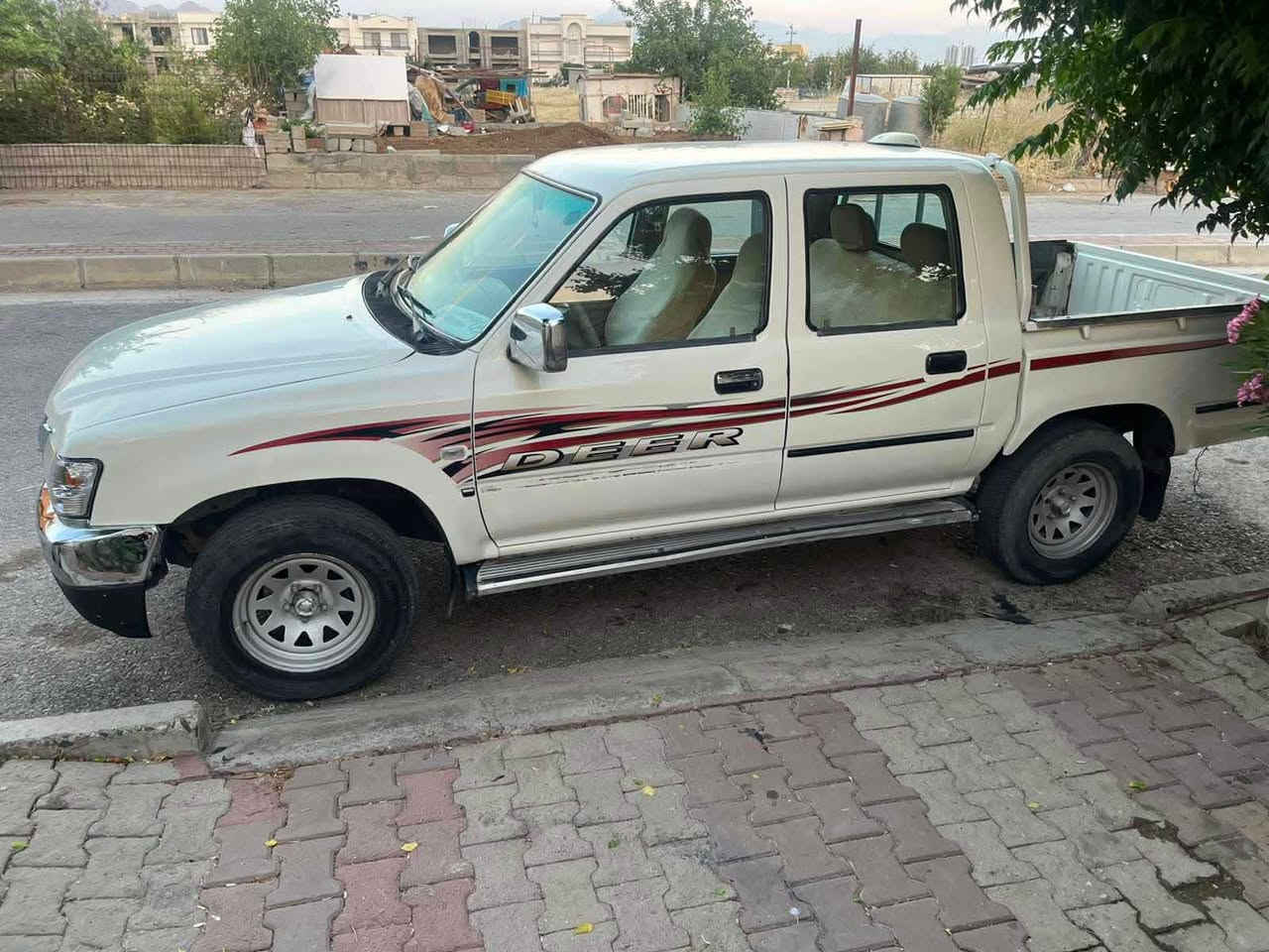 دێر مۆدیل ٢٠٠٦ ئاڕم پلاستیک هەولێر مەکینە بەخ بە شەرتی گێر و مەکینە سەقف و شانی بە شەرت جەمەلاخی لای سەیاقی بۆیاخە  سەیارەکە زۆر توند و تۆڵە هەموو گیانه بە شەرت سحری ٥٥ گەڵا 
***********
*********** السليمانية, العراق

