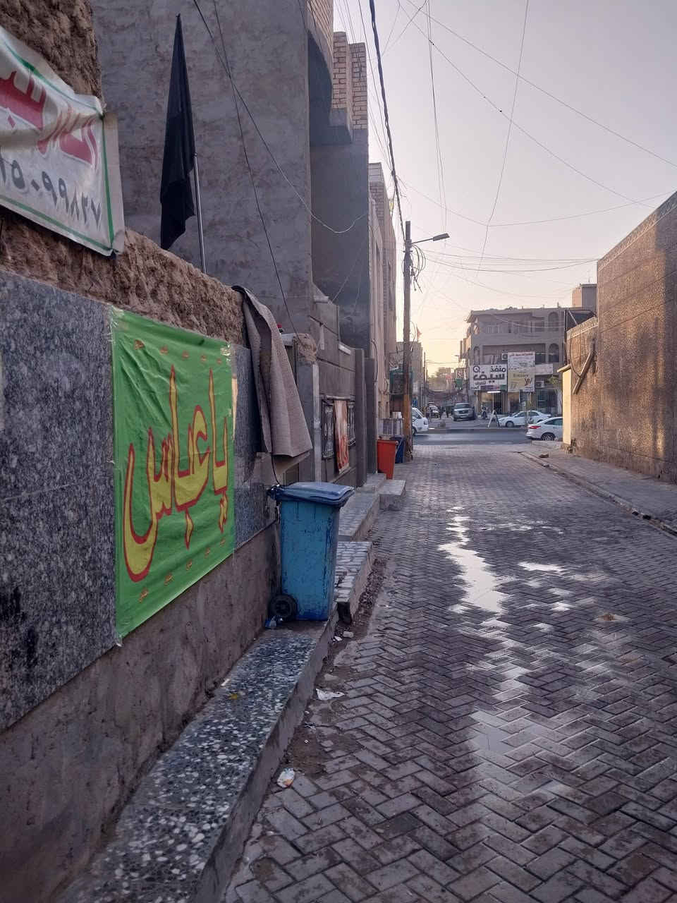 الدار للبيع المكان مدينة الصدر شارع الفلاح قطاع٤٢ فرع جامع الامام الرضا  عليه السلام المساحه ١٢٦ للإستفسار الاتصال على الرقم  ***********
